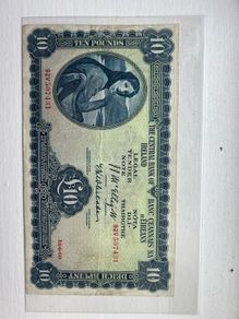 1960 old Irish banknote Lady Lavery 10 pound in lovely condition, no rips,pen or pin holes, post added extra, 6 euro register