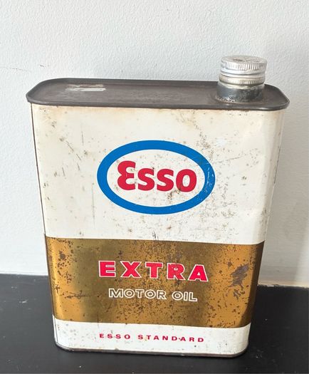 Vintage Esso 2L Oil Tin