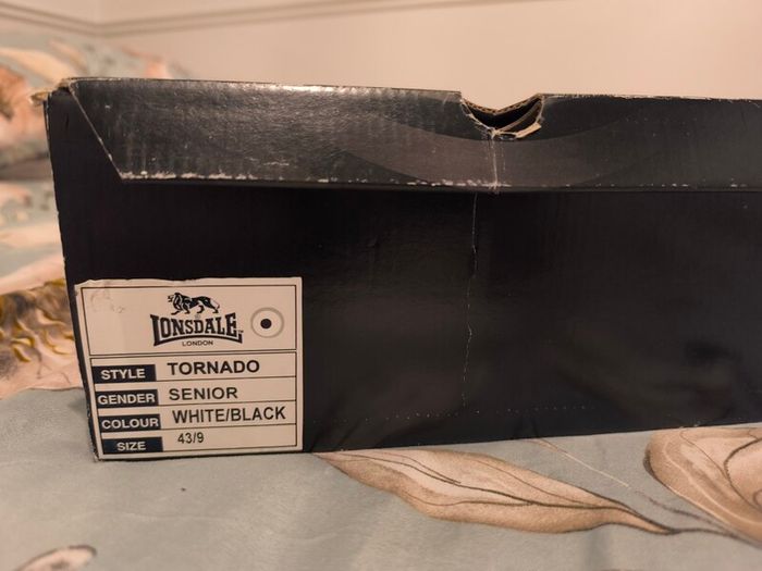 Vintage Lonsdale London "Tornado"