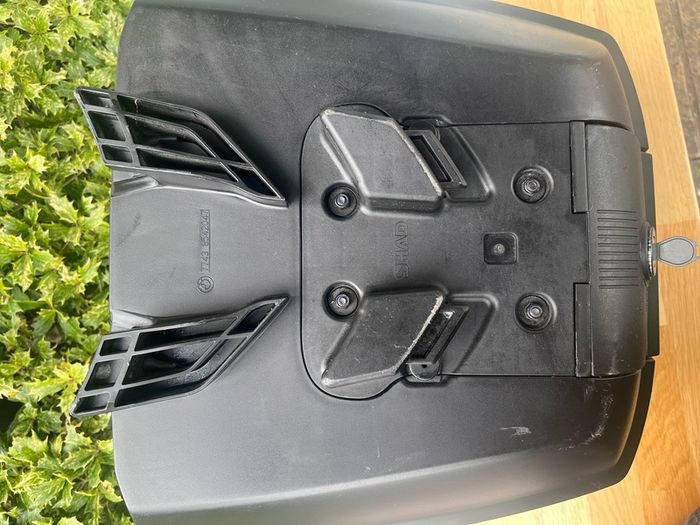 BMW top box