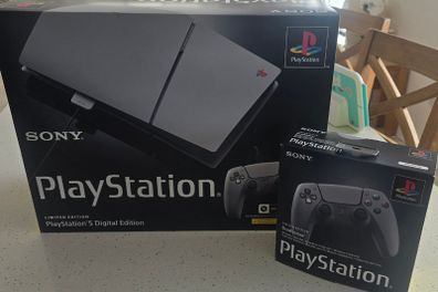 Brand new 30th anniversary Slim ps5 for sale
