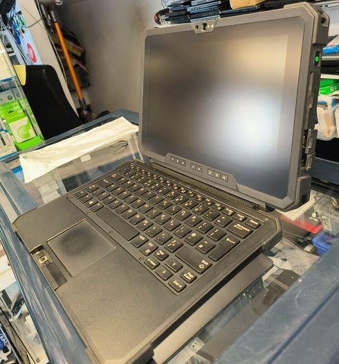 DELL Latitude 7220 Rugged Extreme Tablet with Keyboard, Intel Core i7-8665U 16GB 500GB SSD Windows 11 Pro TOUCH