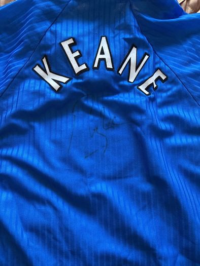 Retro Man Utd jersey