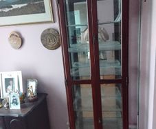 MAHOGANY Curio Cabinet