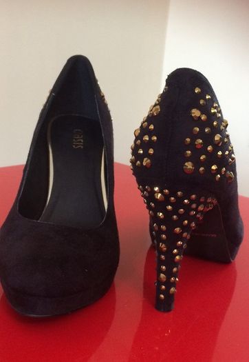 Oasis Court shoes Reduced to clear