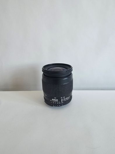 Nikon AF Nikkor 28-80mm zoom Lens