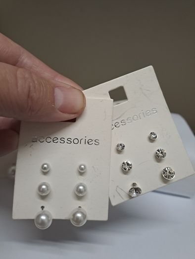 Bundle of 14 Pairs of Earrings