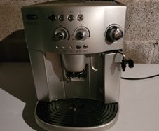 Delonghi Magnifica Coffee Machine