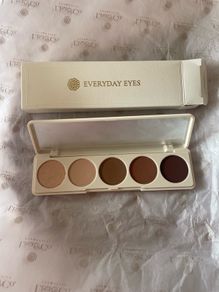Lisa Lust Everyday Eyes