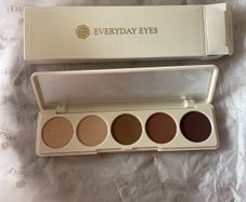 Lisa Lust Everyday Eyes