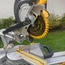 Dewalt mitre saw Image 2
