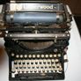 Antique Underwood Typewriter Image 2