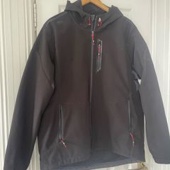 Mens Trespass softshell black jacket with zip zipper pull. In good condition need gone ASAP due to house clearance