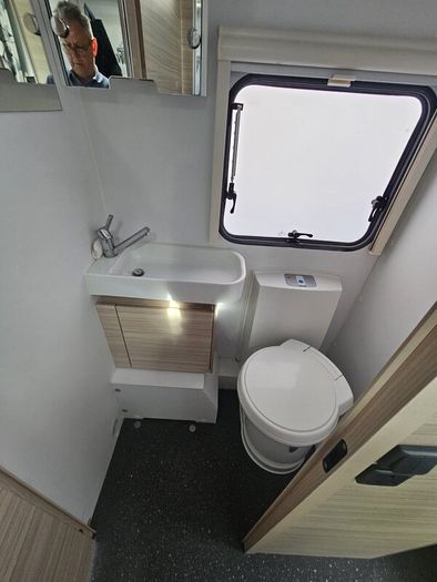 Premium Adria Altea 622 DP Dart Caravan