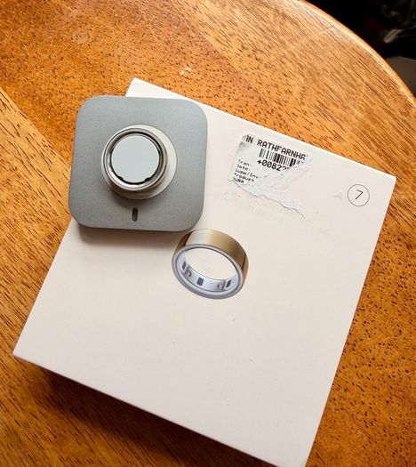 Oura Ring 4 | Size 7 | Gold
