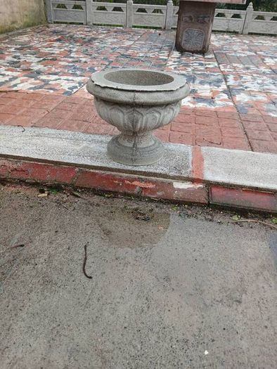 flower pots