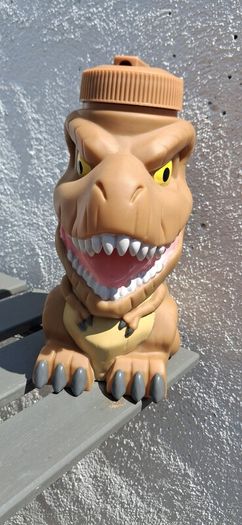 Universal Studios Jurassic World T-Rex Sipper Cup