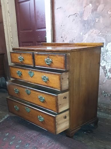 Antique Art & Crafts Chest of Drawers