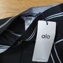 Alo yoga shorts Image 2