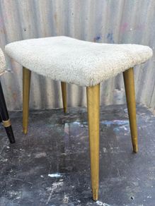 Vintage curved seat base on turned legs c1970