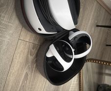 Excellent condition PlayStation Vr2 with hard shell case .