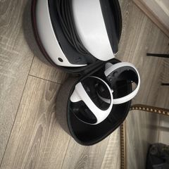 Excellent condition PlayStation Vr2 with hard shell case .