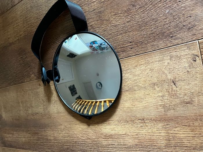 Car rearview mirror