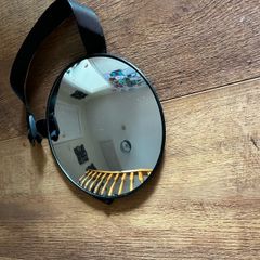 Car rearview mirror