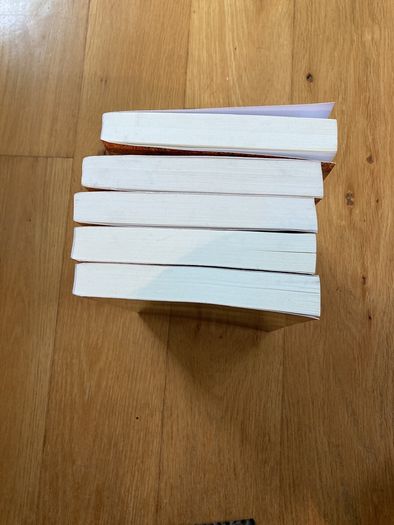 Book bundle  Lindsay buroker's
