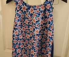 Ladies top flowery Dunnes Size 10 /38