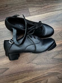 Irish dancing heavy shoes