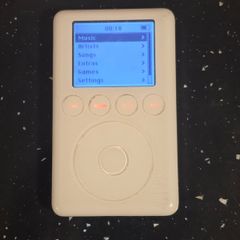iPod 3rd Gen Classic 15gb (Free Post)