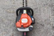 Husqvarna hedge trimmer 122HD60 in new condition.