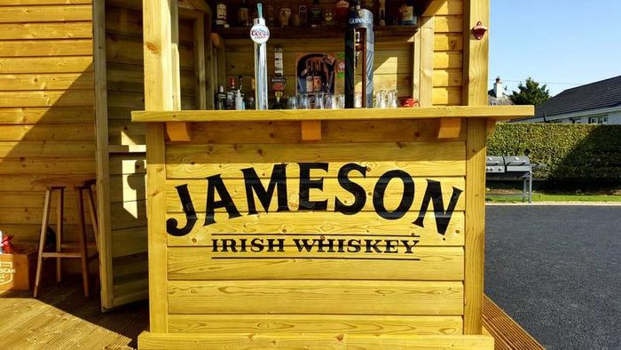 Garden Bar - Art & Signwriting