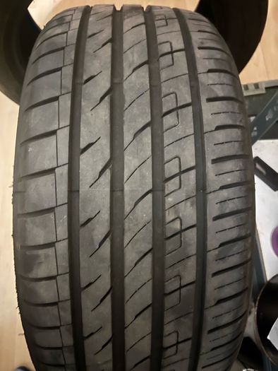 225 50 17 ZR Directional tyres Budget x2