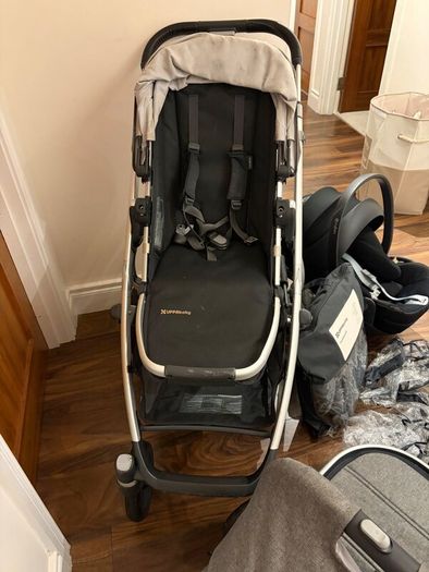 Uppababy Vista V2 travel system