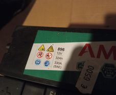 Lawnmower battery