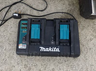 Makita DC18RD Twin Battery Charger