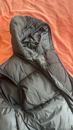 zara vest