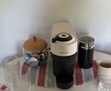 nespresso vertuo coffee machine & milk frozer + capsules