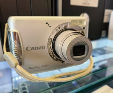 Canon PowerShot A480 10 MP Digital Camera with 3.3x Optical Zoom and 2.5-inch LCD/ Used