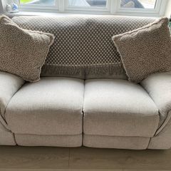 Reclining sofa