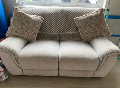 Reclining sofa