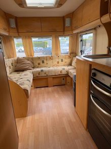 Bailey Senator Fixed End bed & End Bathroom