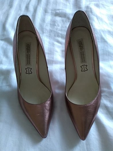 Buffalo rose gold stilettos