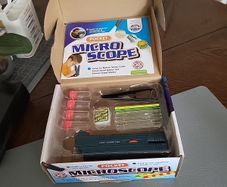 Microscope pocket type