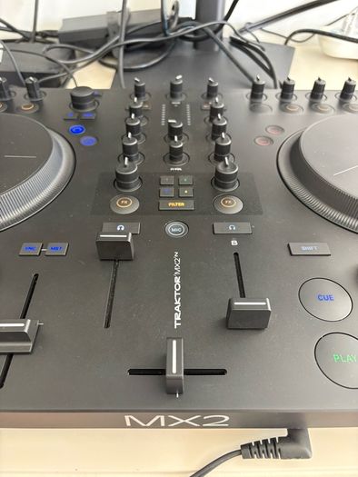 Traktor MX2 controller