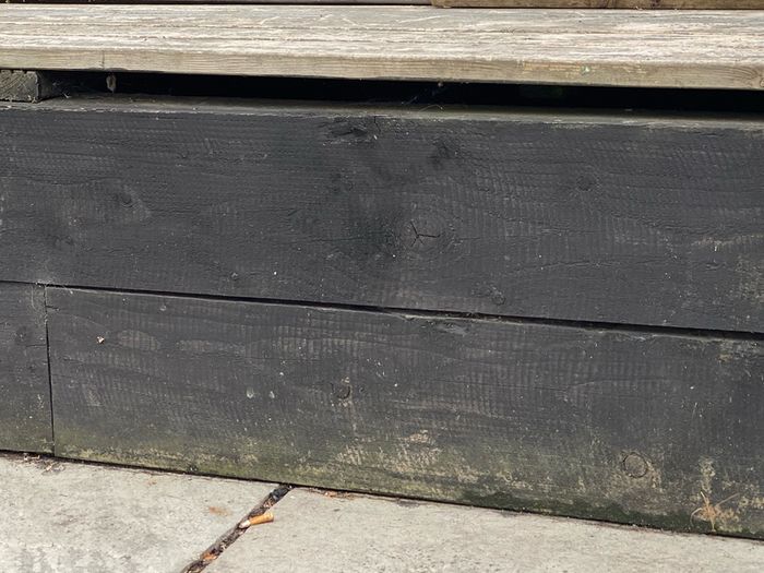 3 x 8ft sleepers painted black and some off cuts 2ft and  3ft