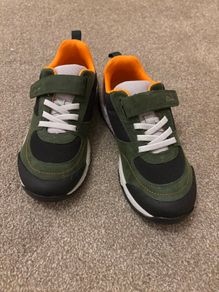 Clarks boys shoe trainer