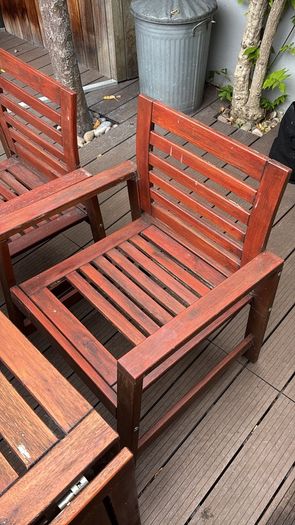 Free outdoor table and chairs from IKEA